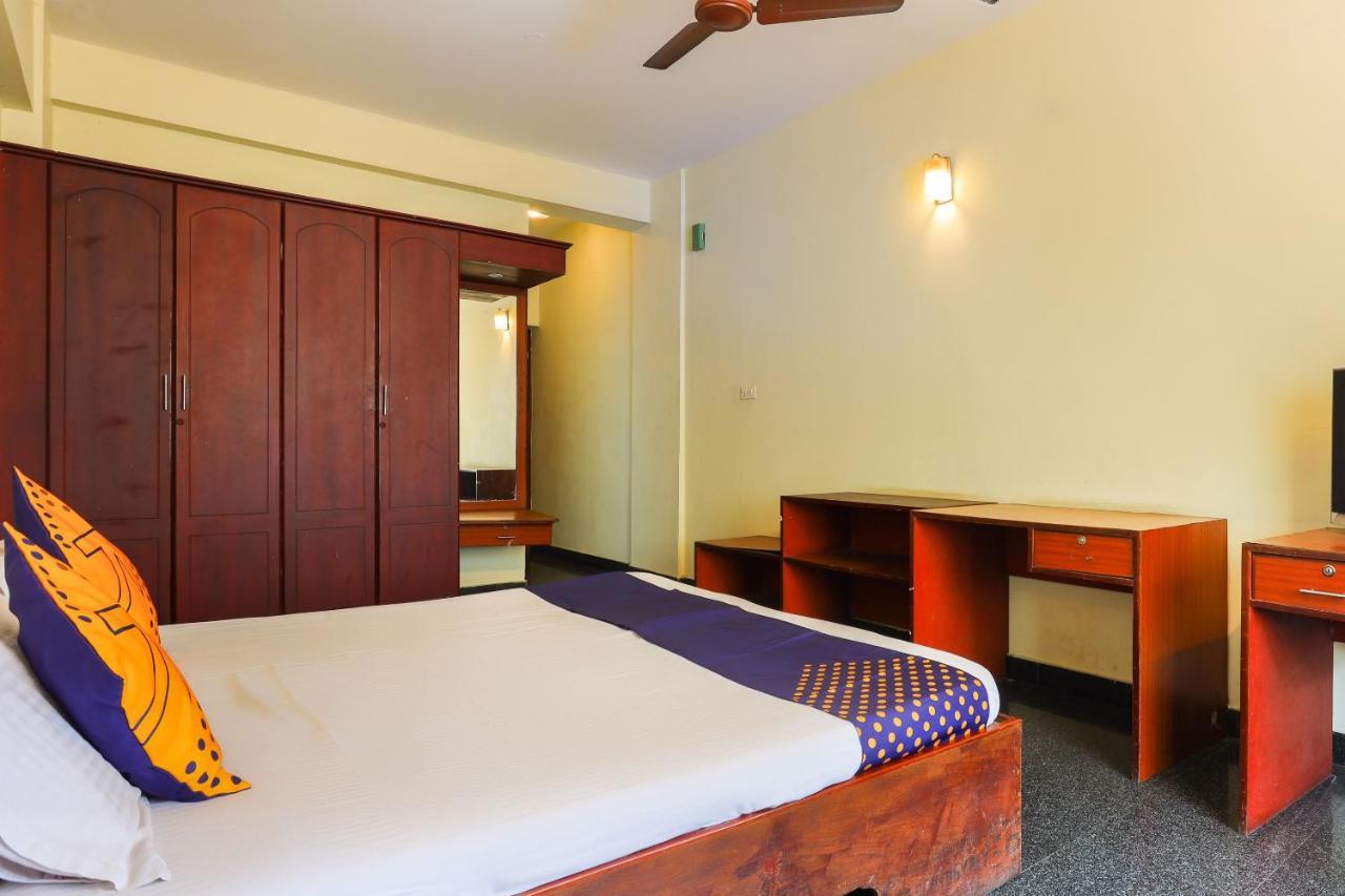 สปอต ออน 64230 คิลลี ทัวริสต์โฮม Hotel Thiruvananthapuram ภายนอก รูปภาพ