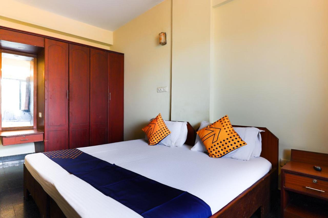 สปอต ออน 64230 คิลลี ทัวริสต์โฮม Hotel Thiruvananthapuram ภายนอก รูปภาพ