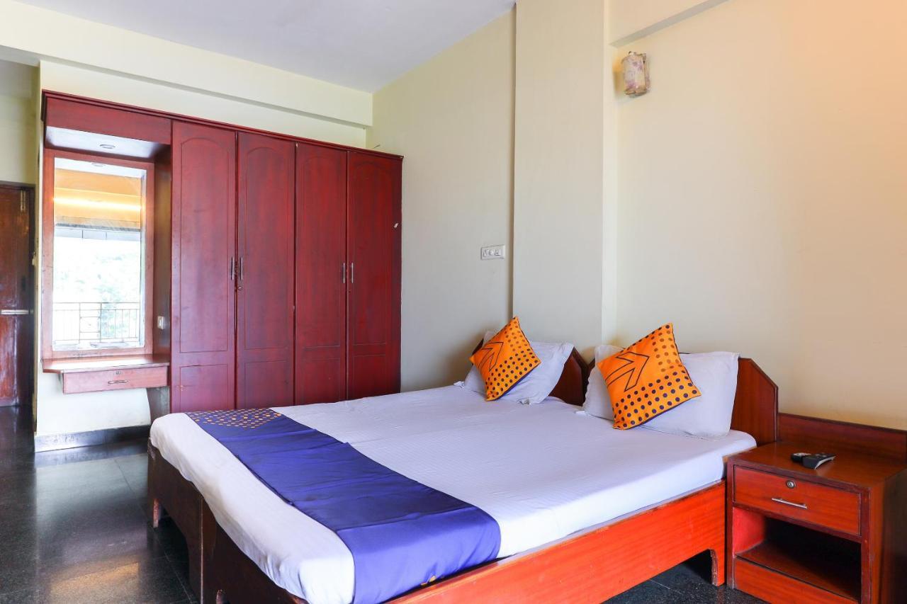สปอต ออน 64230 คิลลี ทัวริสต์โฮม Hotel Thiruvananthapuram ภายนอก รูปภาพ