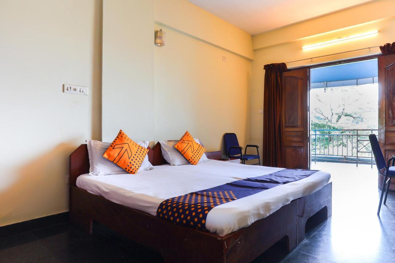 สปอต ออน 64230 คิลลี ทัวริสต์โฮม Hotel Thiruvananthapuram ภายนอก รูปภาพ