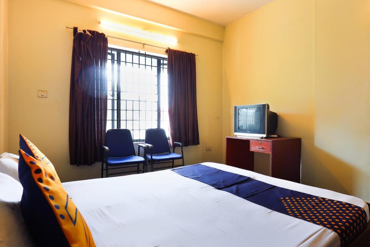 สปอต ออน 64230 คิลลี ทัวริสต์โฮม Hotel Thiruvananthapuram ภายนอก รูปภาพ