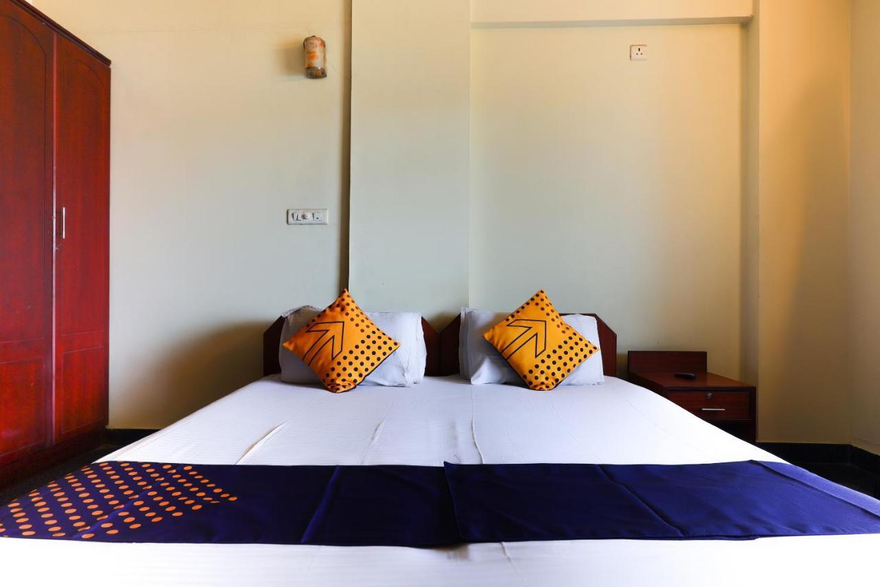 สปอต ออน 64230 คิลลี ทัวริสต์โฮม Hotel Thiruvananthapuram ภายนอก รูปภาพ