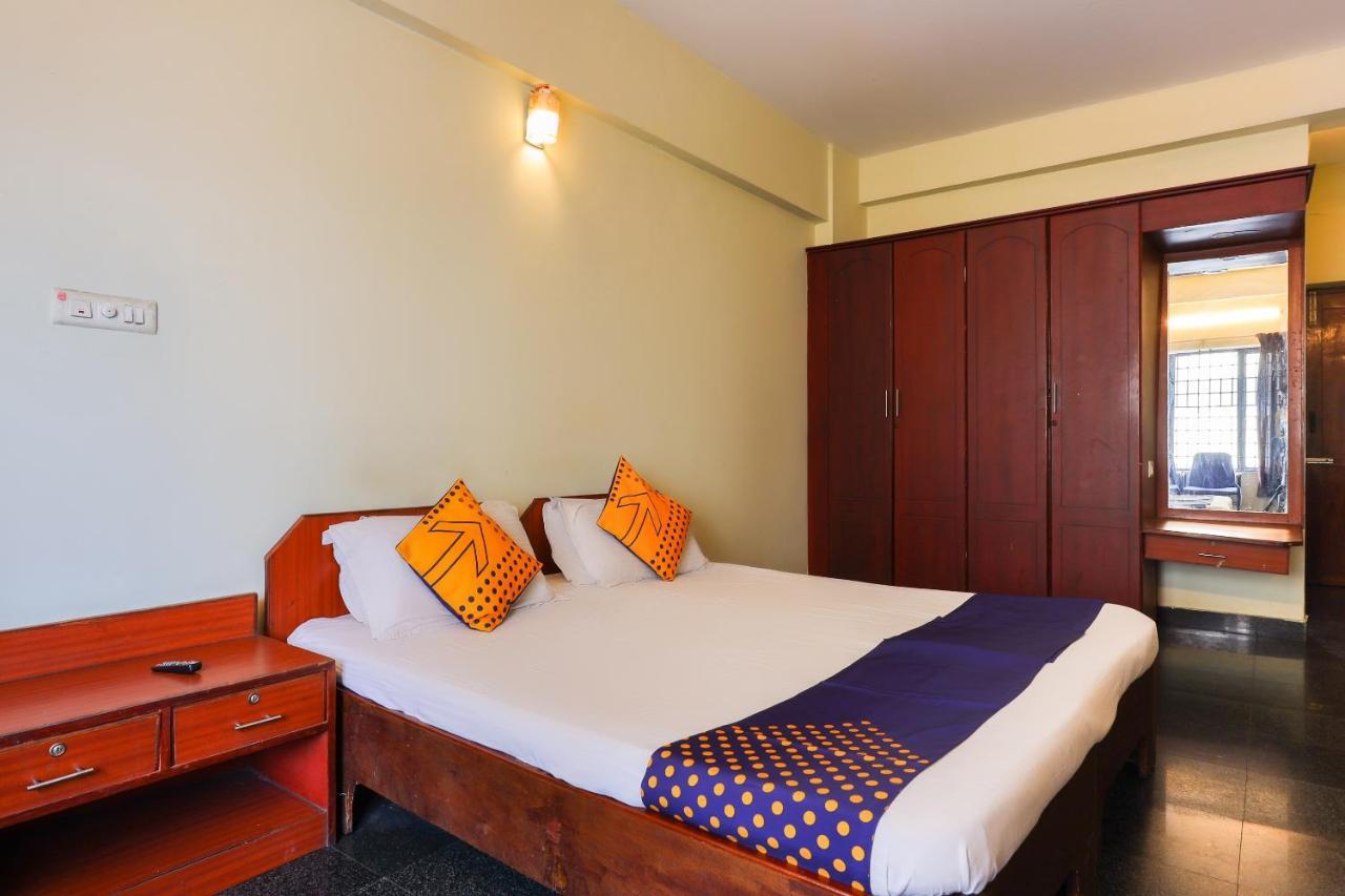 สปอต ออน 64230 คิลลี ทัวริสต์โฮม Hotel Thiruvananthapuram ภายนอก รูปภาพ
